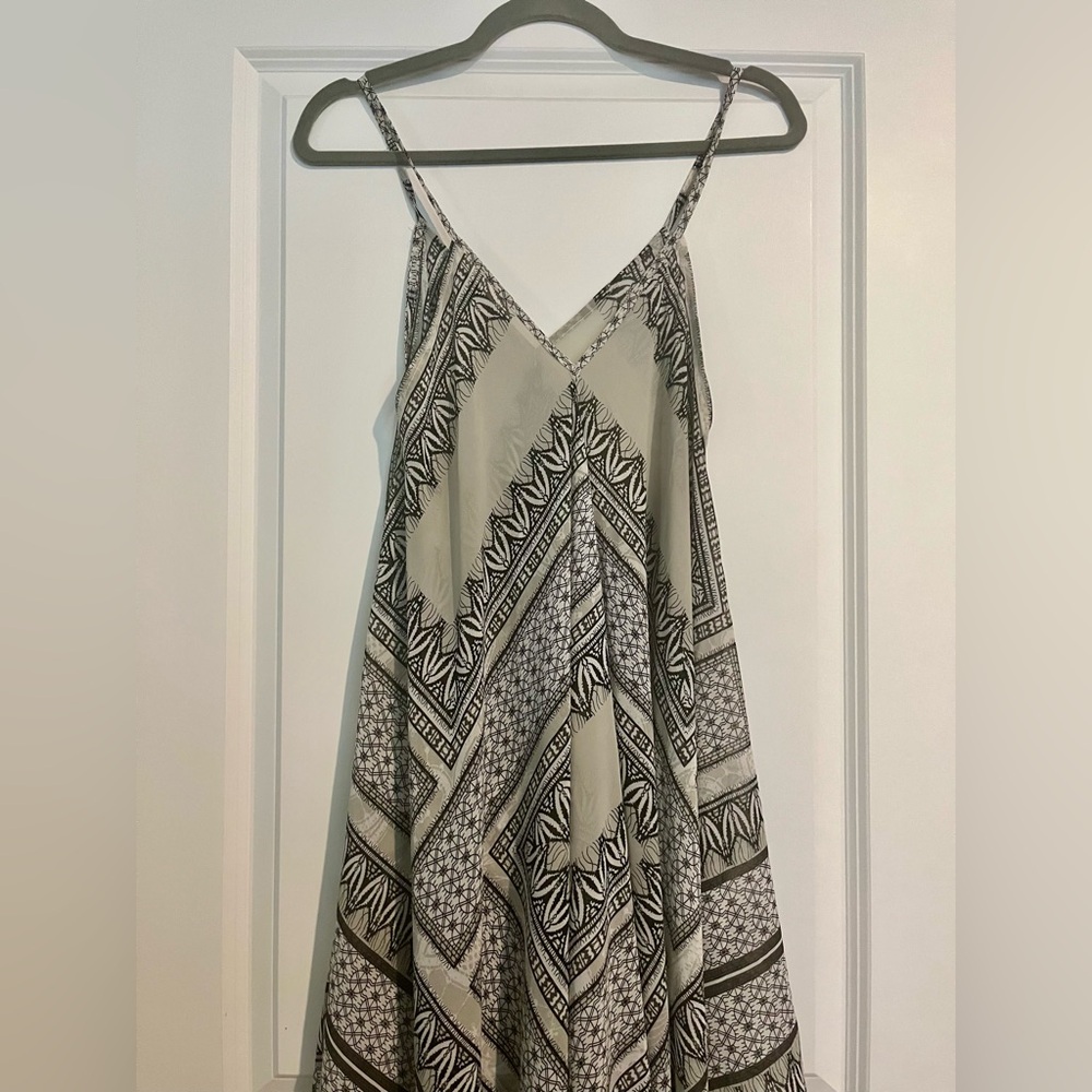 EUC Paradise Sleeveless Printed Caftan (OS)